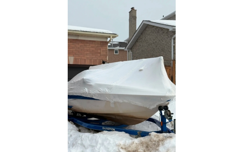 冬季船只存儲(chǔ)指南：專業(yè)熱收縮包裝，讓您的愛(ài)船無(wú)懼冰雪，煥新啟航！